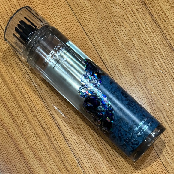 NWT Bath & Body Works Wicked Vanilla Woods Set With Shea Butter + Coconut Oil - Picture 3 of 3